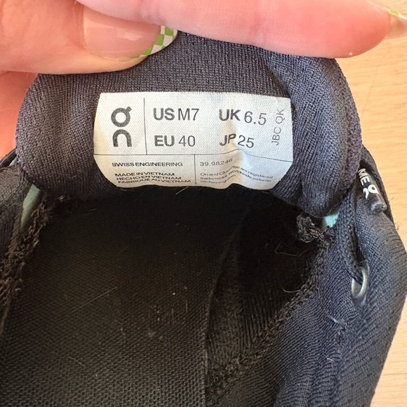 On Running Athletic Shoes - Green, White, Black - Picture 5 of 5